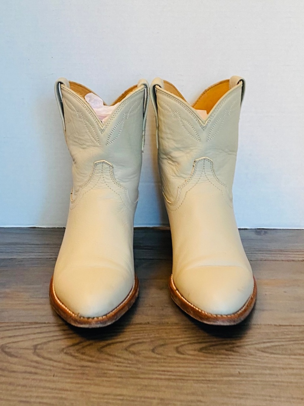 Tecovas Handmade The Penny Womens Bone Ivory Leather Short Western Boots,  7.5 B